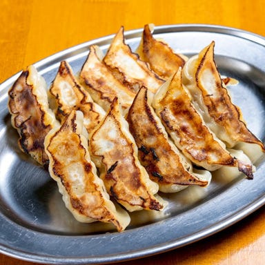 餃子のかっちゃん 四日市店_中から溢れる肉汁がジューシー!自家製餃子!