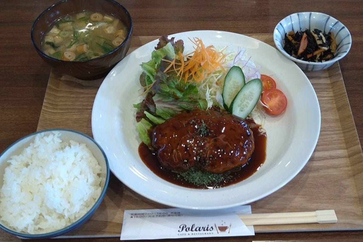 手ごねハンバーグ