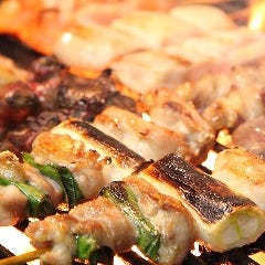 炭火の遠赤外線効果でふっくらと ジューシーに焼き上げます