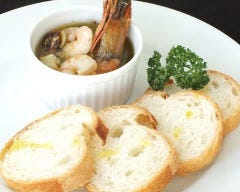 Ann’s Cafe＋Bar （アンズカフェプラスバー）