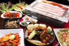 韓国家庭料理 青山 豚富