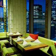 QUEEN of THAILAND GINZA_◆カーテンで仕切った半個室◆