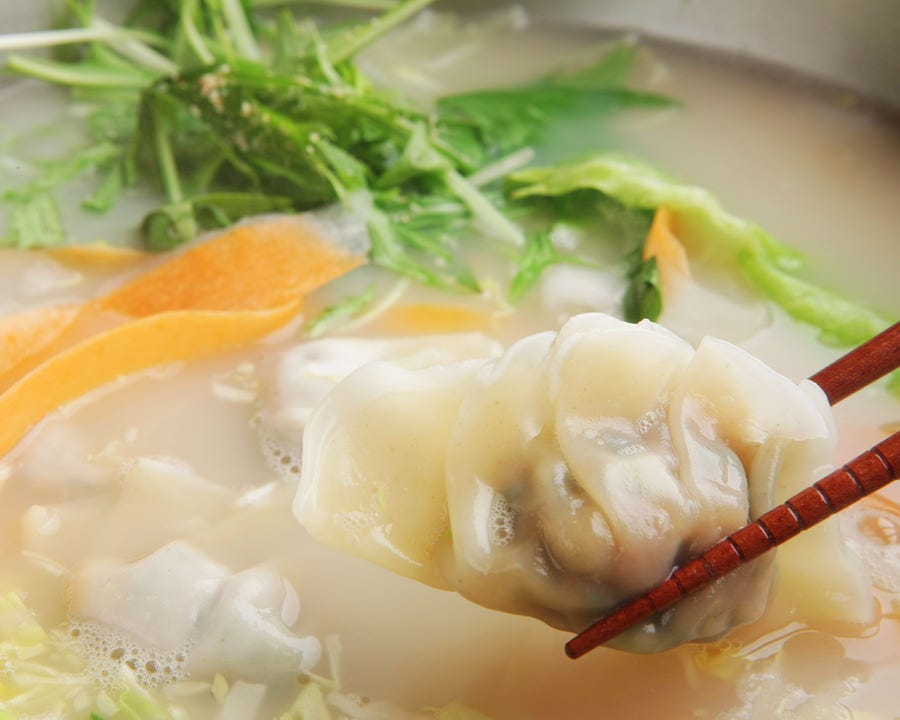 餃子鍋★満州仕込の餃子＆特製スープ