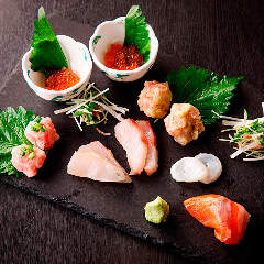 日本酒のワンダーランド 季節料理 九NINE_その日仕入れの刺身 刺盛