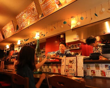 沖縄キッチン てりとりー 大阪駅前店 店内の画像