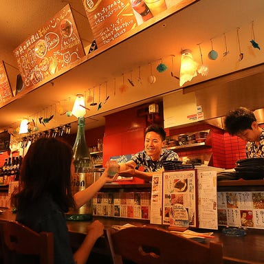 沖縄キッチン てりとりー 大阪駅前店 店内の画像