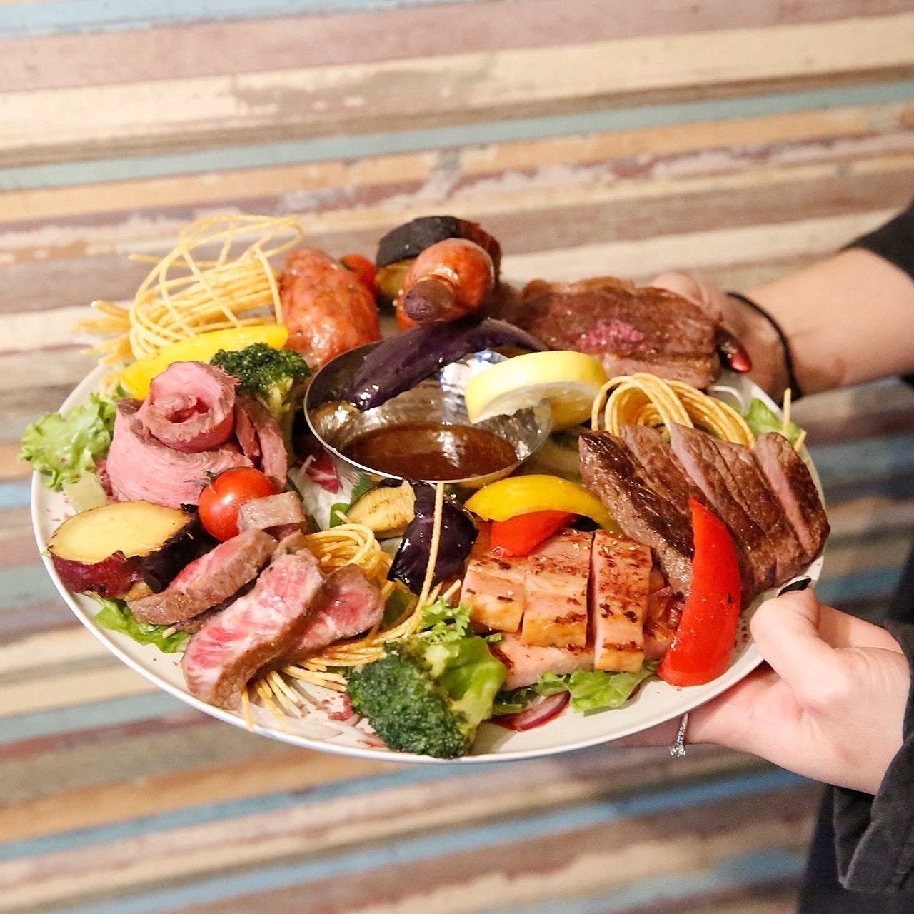 肉バルで黒毛和牛 食べ放題 トリコミート京橋（（大阪）京橋/居酒屋