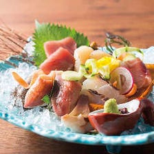 【料理長厳選　旬素材】
お刺身　お宝盛合せ