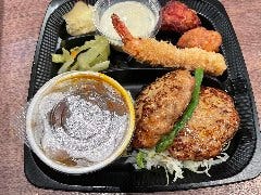 ハンバーグはソースと個数を選べます。