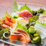 刺身5点盛り
(Combination of Sashimi 5 pieces)