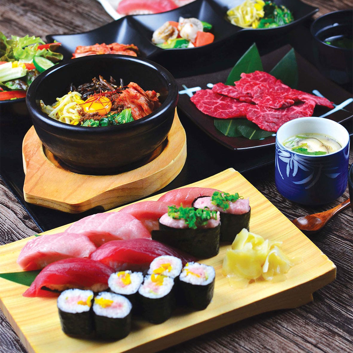 お寿司も焼肉も選べる種類豊富な本格ランチメニュー