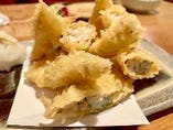 海老と紫蘇の湯葉巻き揚げ