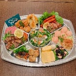 当店人気のメニューが13品ぎっしり詰まったオードブルも大好評