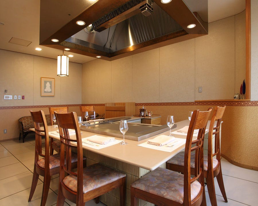 鉄板焼 さざんか 個室 ぐるなび