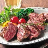 【おすすめ③】
北海道直送のラム肉を使った料理もございます