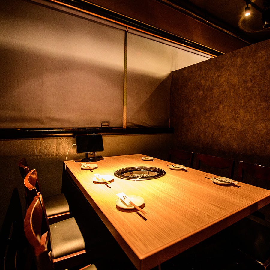 焼肉 も とやま 新宿 店