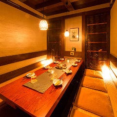 完全個室の席でお寛ぎください。