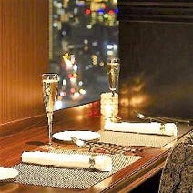 ［梅田大阪駅夜景宴会個室］スカイダイニング＆バーラウンジ トップサーティの画像