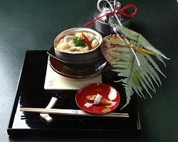 節会の趣向を漂わせ、
進化し続ける京料理・京懐石