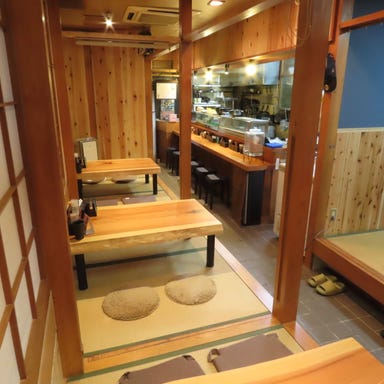 絹家_座敷席（2～4名様×3卓）（5～8名様×1卓）