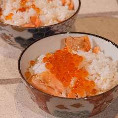ライブ感あふれるお食事の時間をお愉しみいただけます