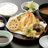 天ぷらのコースは6490円～
旬の味をお楽しみ下さい