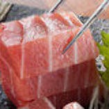 ◎全国の旬の魚介類を入荷
鮮魚を中心に九州からの産地直送。おいしい地魚を取り揃えております。