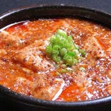 麻婆豆腐のほか、自家製ソースの棒棒鶏も人気！