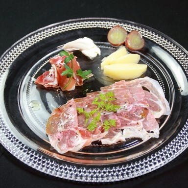 昼からワイン食堂_生ハム盛り