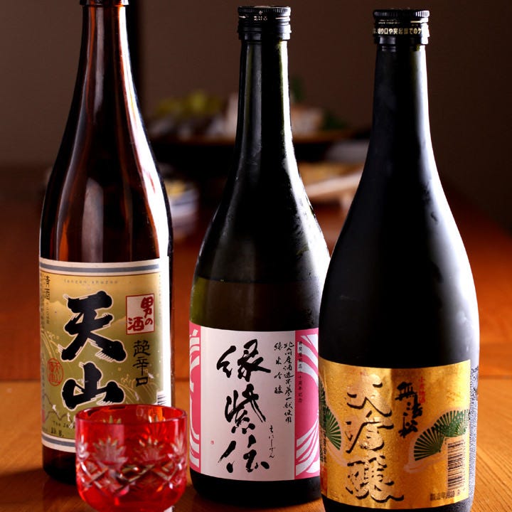 自慢のふぐに合わせていただきたい日本酒は各地より選りすぐり