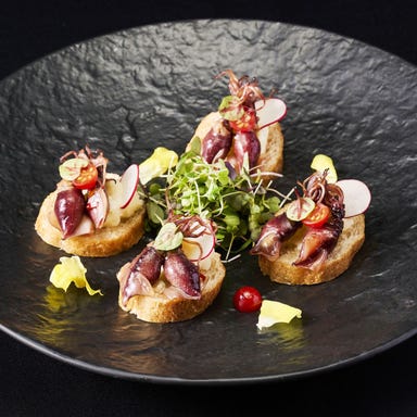 イタリアンレストラン&バー 17CLUB_ホタルイカのクロスティーニ