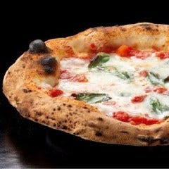 Pizzeria Braceria CESARI！！