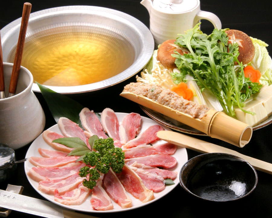 宮崎名産を関西の味に 特製地頭鶏鍋