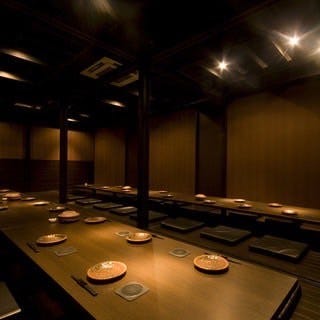 完全個室×食べ飲み放題 海鮮と肉 喫煙可能 弥蔵 堺東店 店内の画像
