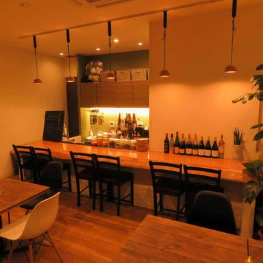博多 ニューポンド NewPond 〜創作料理とお酒のお店〜 店内の画像
