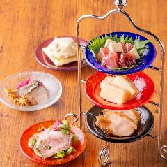 おつまみも充実。昼飲みできちゃいます!!