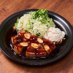 愛知みかわ豚の肉厚なトンテキ! ランチタイム一番人気♪