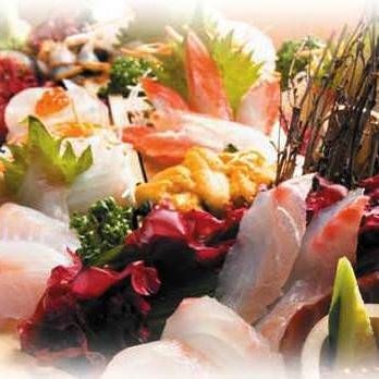 マルカン漁業部 海がき 本店_地魚白身魚の三種盛り