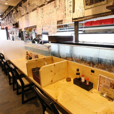 マルカン漁業部 海がき 本店_カウンター席