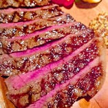 【本日のお肉】
その時により産地の違うお肉美味しく提供