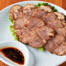 お酒も進む北京式肉料理