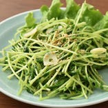 野菜が足りないという人におすすめ！空心菜のガーリック炒め