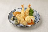 海老と湯葉の天ぷら盛り合わせ