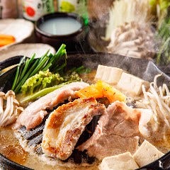 たっぷりの野菜とお肉をお楽しみいただけるお鍋料理は女性に◎