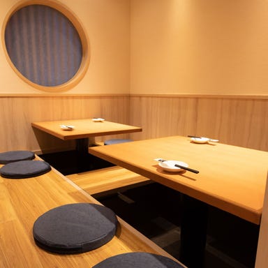 寿司・季節料理 甚八（はなれ）  店内の画像