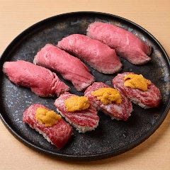 肉ずし2種盛り（ ローストビーフ寿司4貫 + ウ肉寿司4貫）