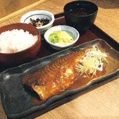 じっくりことこと煮込んだ鯖味噌