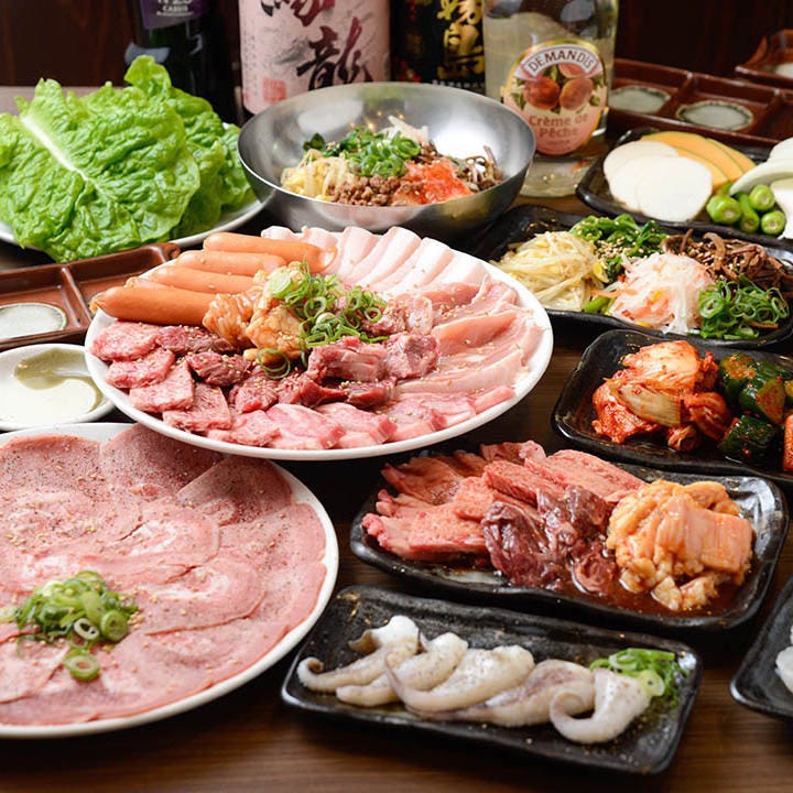 梅田の焼肉食べ放題「榮華亭 お初天神店」の「焼肉食べ放題」