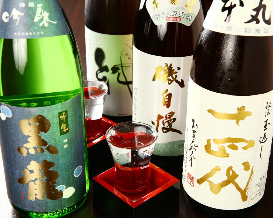 プレミアムな日本酒も定期的に入荷