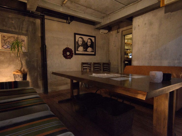 自家製のアテとこだわりのお酒 ビアーズ